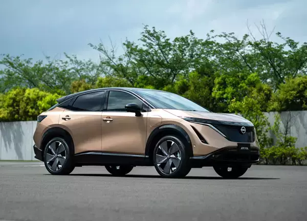 日産自動車、新時代の100%電気で走る自動車「日産アリア」を発表
