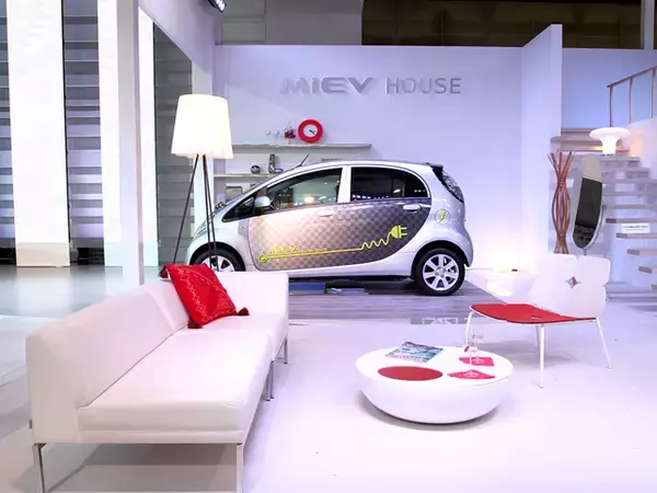 世界の場で電気自動車促進へ規制等構築と菅総理