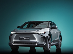 トヨタ、新EVシリーズ第一弾となる「TOYOTA bZ4X」コンセプト　上海で初披露