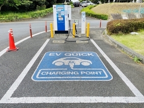 EV・PHV充電インフラ普及、中欧米に大きく遅れ。急速充電器の高出力化も進まず