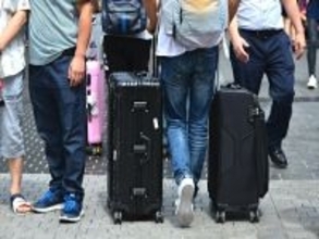 日本は安い国なのか。外国人観光客が驚く日本の物価と経済課題