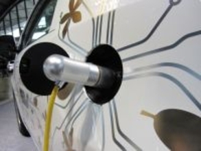 自動車開発を「数週間から数日」へ短縮　NTNが挑むベアリングトルクの理論革新と省エネの正体