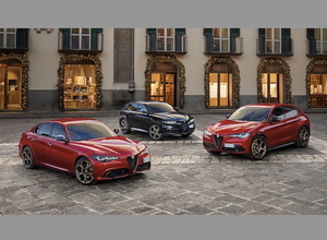 Stellantis Japan、アルファのスポーツセダン GIULIAとSTELVIOの限定車「INTENSA」を限定発売