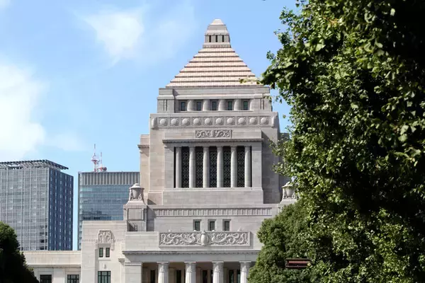 国の予算、3分の1は社会保障へ。115兆円予算の「使い道」の内訳