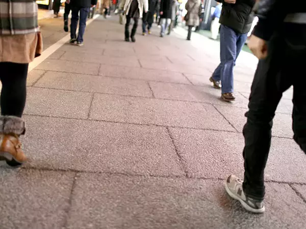 なぜ「人手不足」は解消しないのか。人口減とミスマッチの構造