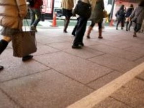 雇用は底堅いのに生産は弱い なぜ指標にズレが出るのか