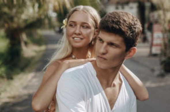 17歳のインフルエンサーが首を切られて死亡 容疑者の恋人が遺体をsnsに投稿 19年7月16日 エキサイトニュース