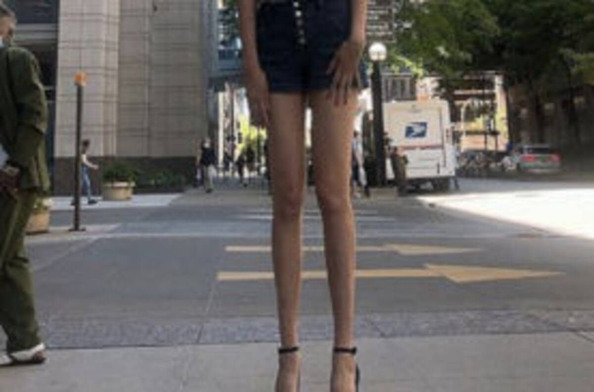 スーパー遺伝子 29歳モンゴル人モデルの驚異的な足の長さが話題に 年7月10日 エキサイトニュース