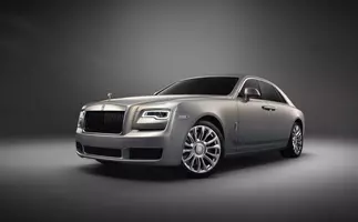 ロールス ロイスの ベイビーファントム 新型 ゴーストをキャッチ 激変するテールも初撮影 19年2月28日 エキサイトニュース