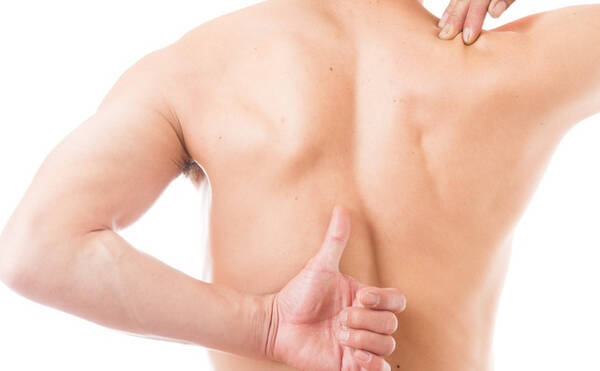 寒さやスマホが原因の肩こりは 菱形筋トレーニング で解消 16年12月30日 エキサイトニュース