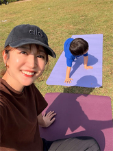 日テレビ33歳アナ、家族でパークヨガに参加「可愛すぎる」「息子くんもやってるね～」