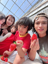 川崎希、家族でいちご狩りを満喫「100個近く食べたかも」