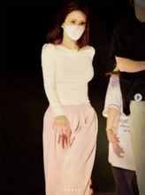 浜崎あゆみ、鋭い眼差しのリハショットに反響「一生懸命な姿にパワーをもらってます」