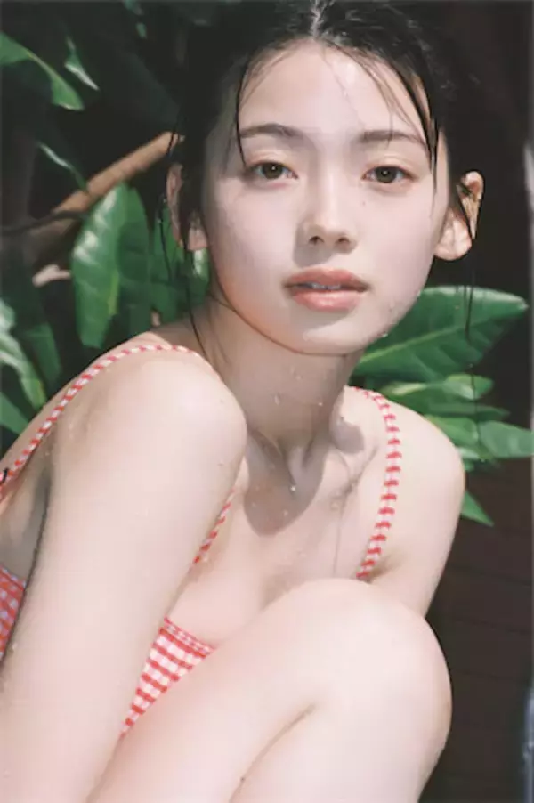 南琴奈、20歳の節目に写真集『水光 Mizu no Hikari』発売決定　タイで切り取った“今”の輝き