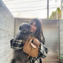 工藤静香、愛犬と過ごす年末の素顔に反響「めっちゃキュンキュンする」