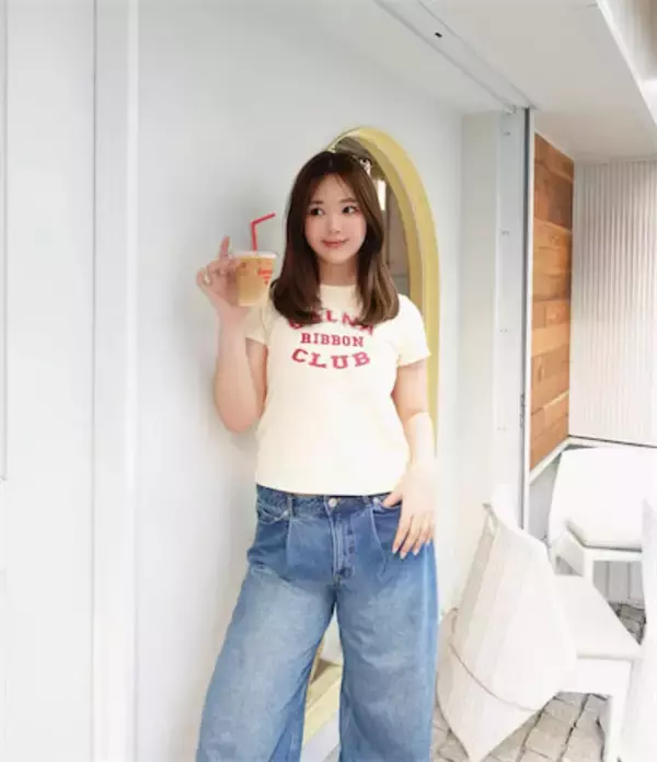 藤田ニコル、シンプル私服コーデ＆愛犬・ユキとの仲良しショット公開「ハッピーオーラすごい」