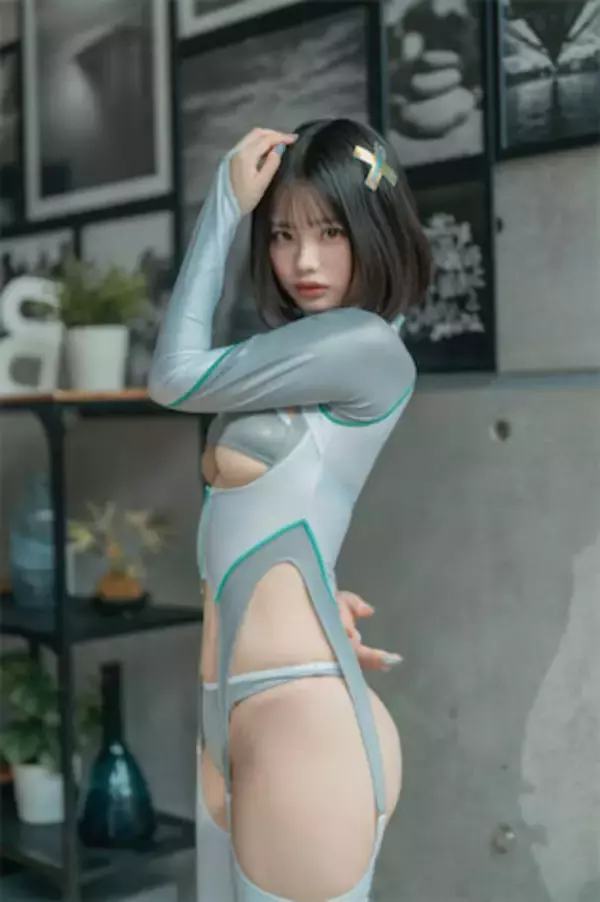 「おしり大きいからいい？」まめだいふく、もっちり美尻に視線吸われるショット公開