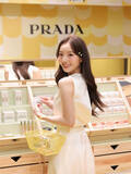 「本田真凜、「プラダ ビューティ」ポップアップでコスメを満喫「可愛い空間に心ときめきました」」の画像1