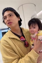 川崎希、次女・グーちゃんの‟甘えん坊”ショットを公開「抱っこが大好きな甘えん坊ちゃん」