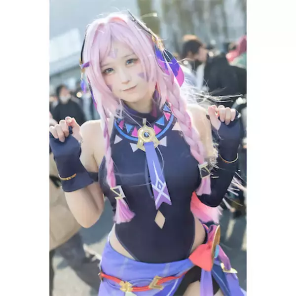 北海道在住・美少女コスプレイヤーの意外な素顔「職人の手伝をいしながら八百屋でナスを袋詰め」