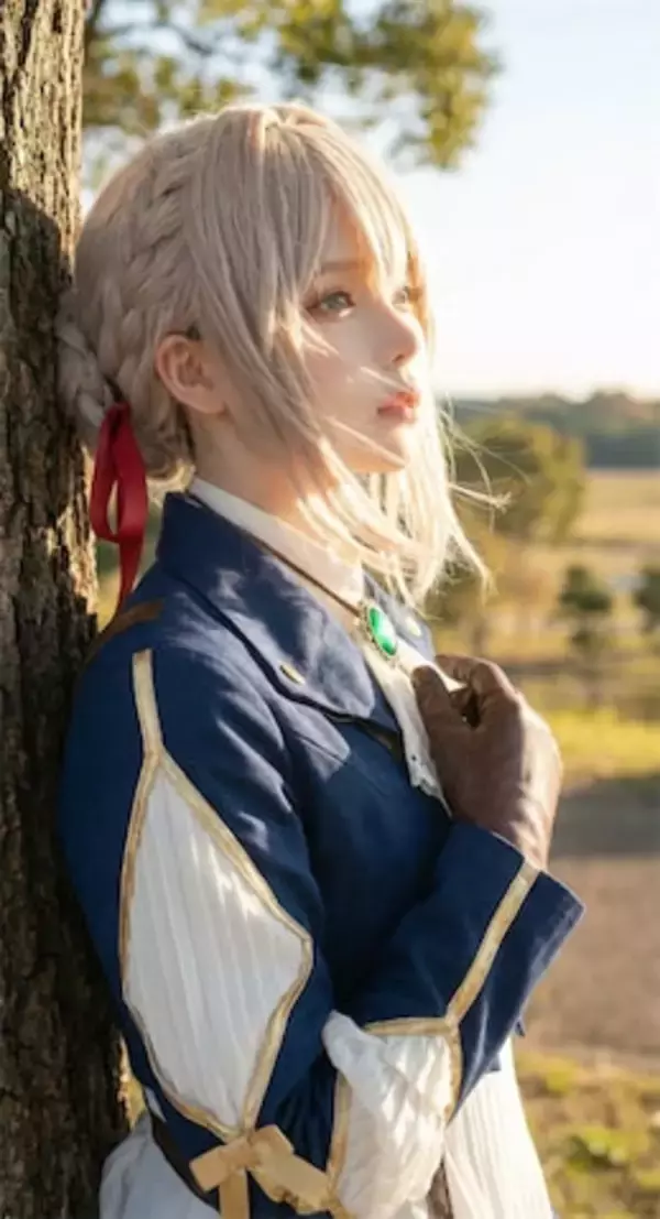 憐、『ヴァイオレット・エヴァーガーデン』コスプレショットが話題「めちゃくちゃキレイ」
