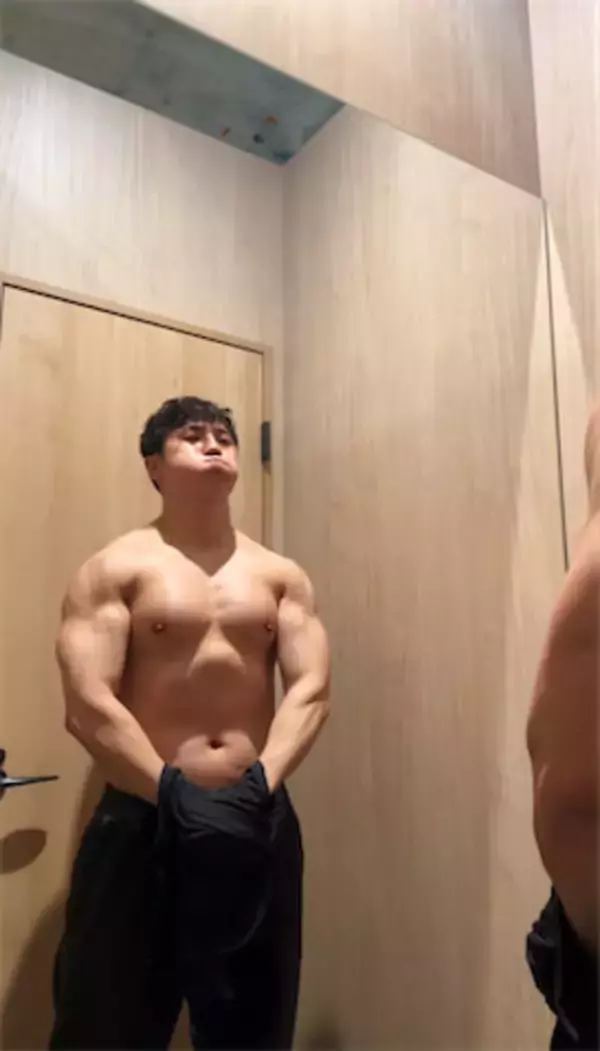 コロチキ西野、ゴリゴリマッチョな最新肉体を披露「やり抜いたやつにしか分からない景色がある」