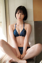 “魅惑のプリンセス・ボディ”新谷姫加、透き通る至高の白肌アザーカットが公開【写真4点】