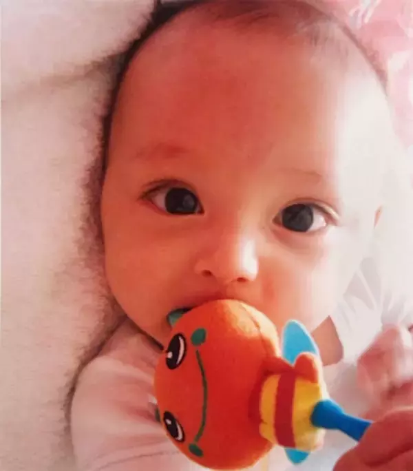 幼少期写真が万バス！ iLiFE! 若葉のあ、赤ちゃんの頃の写真を公開「赤ちゃんの時からレベチすぎる」