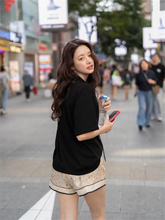 『ラヴ上等』みみ、韓国の街並みでも際立つ美しさ「女神降臨って感じ」「なんだ天使か」