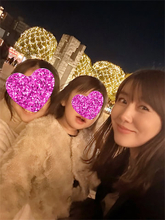 安めぐみ、娘たちとイルミネーションへ　“母の顔”あふれる3ショット公開