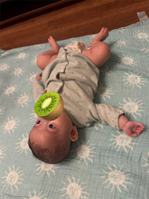 「弟くん、寝返りした！びっくりした！！」中川翔子ママの速報にお祝いの声殺到「おーーー」「ついに」