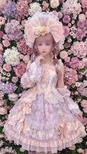 「20代の女性に見える･･･」48歳"可愛すぎるお父さん"の私服姿に驚き「何かがバグってる」