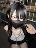 「Xフォロワー36万人超えコスプレイヤー、メロすぎる「ダウナー系お姉さん」姿が話題」の画像1