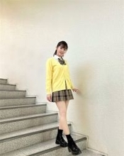 「まだ制服いけるかなぁ～」『めざましテレビ』26歳キャスターが“ミニ丈”制服ショット公開