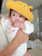 川崎希、次女・グーちゃん“生後5か月”ショット公開　美形の長男＆長女の写真も披露