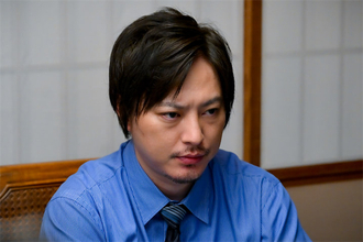 『じゃあ、あんたが作ってみろよ』 “勝男より亭主関白”な兄・塚本高史と妻・知花くらら登場