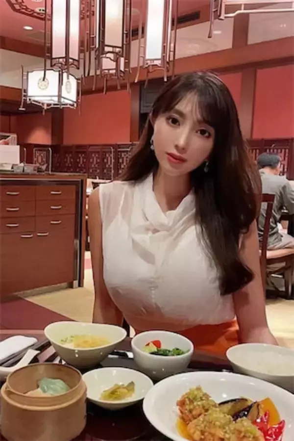 森咲智美、大胆過ぎるニップレス姿への ＃これがこう にファンもドキドキ「隠すとアートの融合」