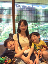 元人気キャバ嬢のシングルマザー、双子息子と"福井旅行"へ「最高の夏休みだった」