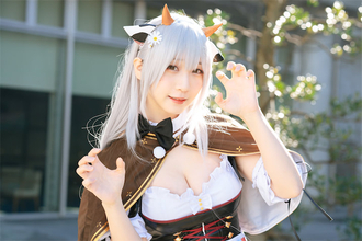 大人気レイヤー伊織もえさんがコミケに降臨、ホロライブ・白銀ノエルのコスプレで長蛇の列