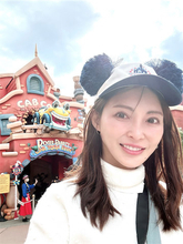 夫は現役プロ野球選手・押切もえ、家族でディズニーを満喫「夫がいてくれて本当に助かった」