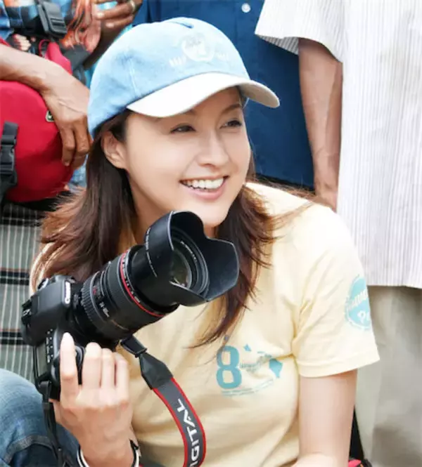 藤原紀香、関西大学の‟客員教授”に就任「共に学びを深められる時間になれば」