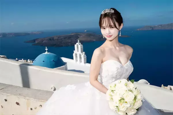 子連れ再婚を発表、26歳元アイドルのウエディングドレス姿に「幸せオーラ漏れまくってる」