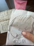「小原正子、6歳長女からの手作りプレゼントに涙「嬉しすぎて抱きしめて泣きました」」の画像1