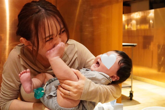 まつきりな、生後6カ月でビッグに育った息子公開　芸人パパそっくりな寝相に「毎日愛しい」