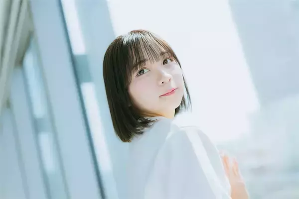 “ミニマムグラマラス”池本しおり、「本当の自分を見つける旅でした」30着試着の変形水着で挑んだ2nd写真集