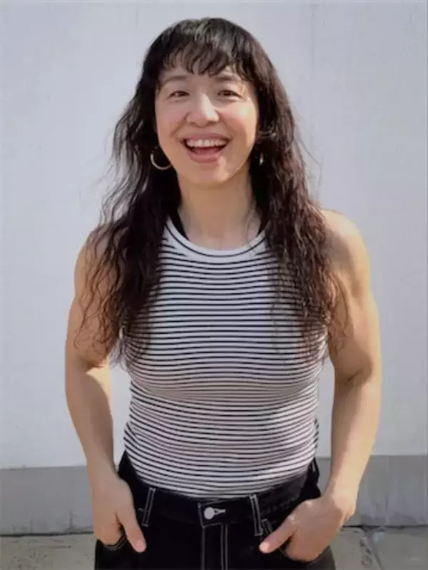 浜口京子、人生初パーマで雰囲気ガラリ　タンクトップ姿に「マジで可愛すぎる！」