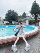 あのちゃん「撮影の合間に遊園地」、ほっそり美脚きわ立つ“超厚底”コーデに大反響