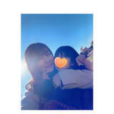 「安めぐみ、1歳次女と青空の下でリフレッシュ「たくさん深呼吸、スーハーしました」」の画像1