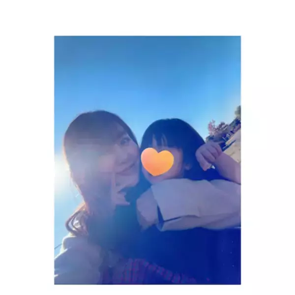 安めぐみ、1歳次女と青空の下でリフレッシュ「たくさん深呼吸、スーハーしました」