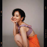 「伊原六花、オレンジスカートが映えるレトロな一枚にファン絶賛「まじで尊い」」の画像1